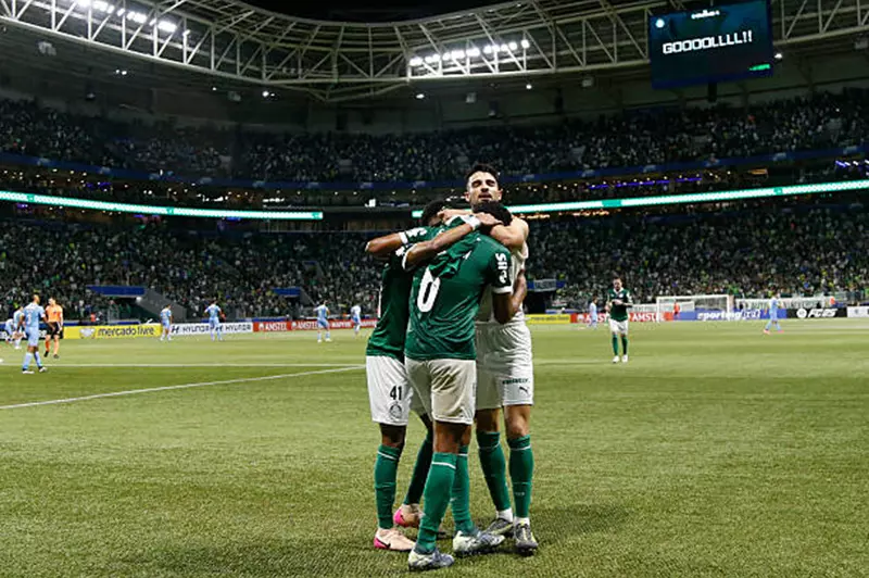مدرب بالميراس: تألقنا في المباراة وحارس بورتو أظهر سحر كرة القدم مدرب بالميراس: تألقنا في المباراة وحارس بورتو أظهر سحر كرة القدم